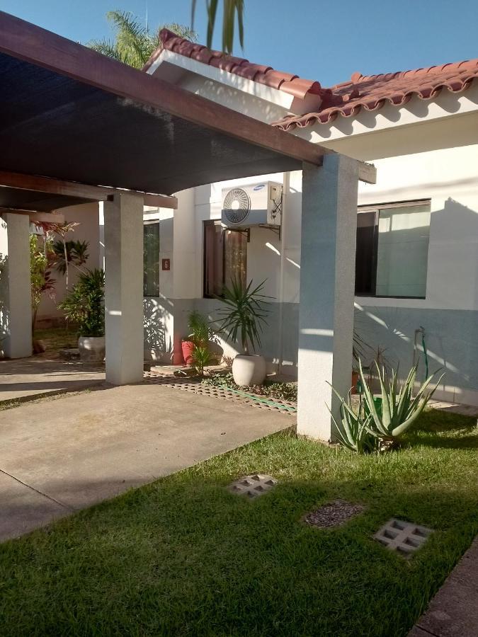Pequeno Y Acogedor Departamento Con Garaje Y Recibe Pequenos Peluditos Santa Cruz de La Sierra Zewnętrze zdjęcie